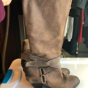 An awesome pair of FERGI  leather boots knee high